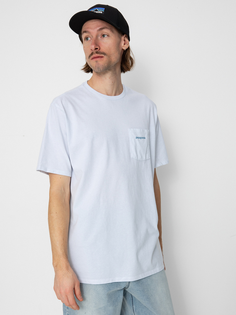 Футболка Patagonia Boardshort Logo Pocket Responsibili белая