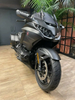 GL1800 Gold Wing Bagger DCT 50th Anniversary