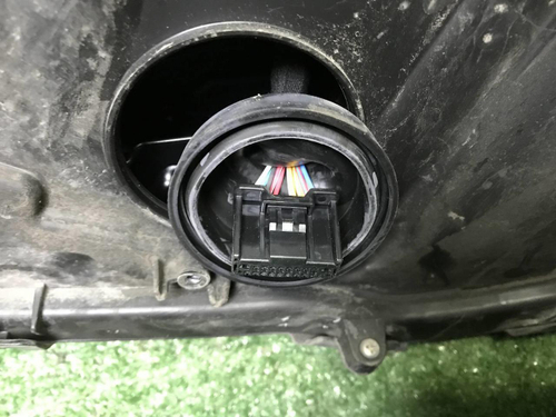 Битая Фара правая Toyota Camry xv70 (17-нв) LED