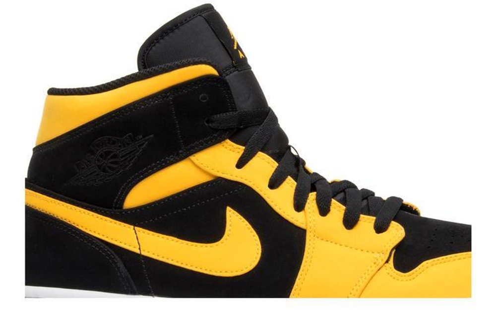 Кроссовки Jordan Air Jordan 1 Mid Reverse New Love