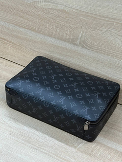 Несессер Louis Vuitton