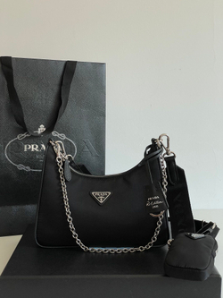 Prada Re-Edition 2005 Nylon Bag