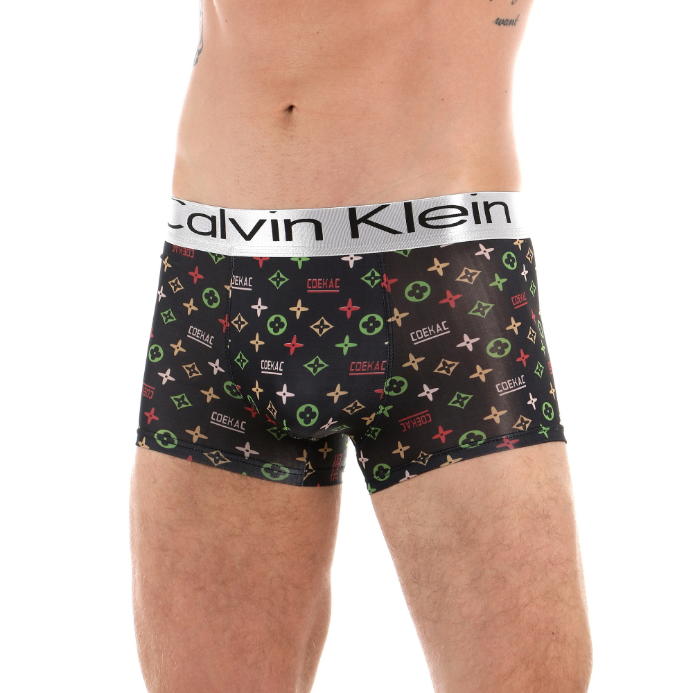 Мужские трусы боксеры черные с разноцветным узором Calvin Klein