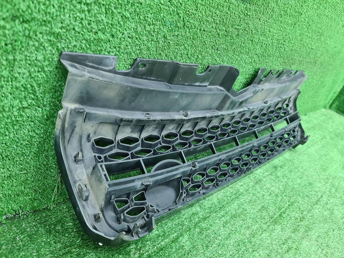 Решетка радиатора Range Rover Evoque 1 (2015-2018)