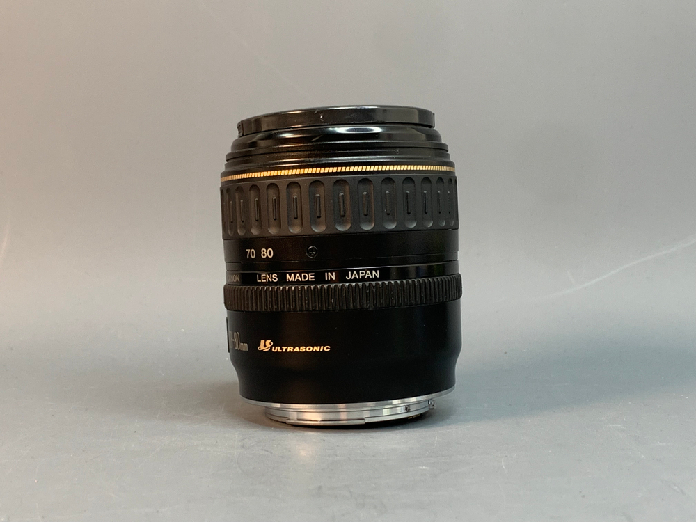 Canon EF 28-80mm 1:3.5-5.6 грибок на задней линзе