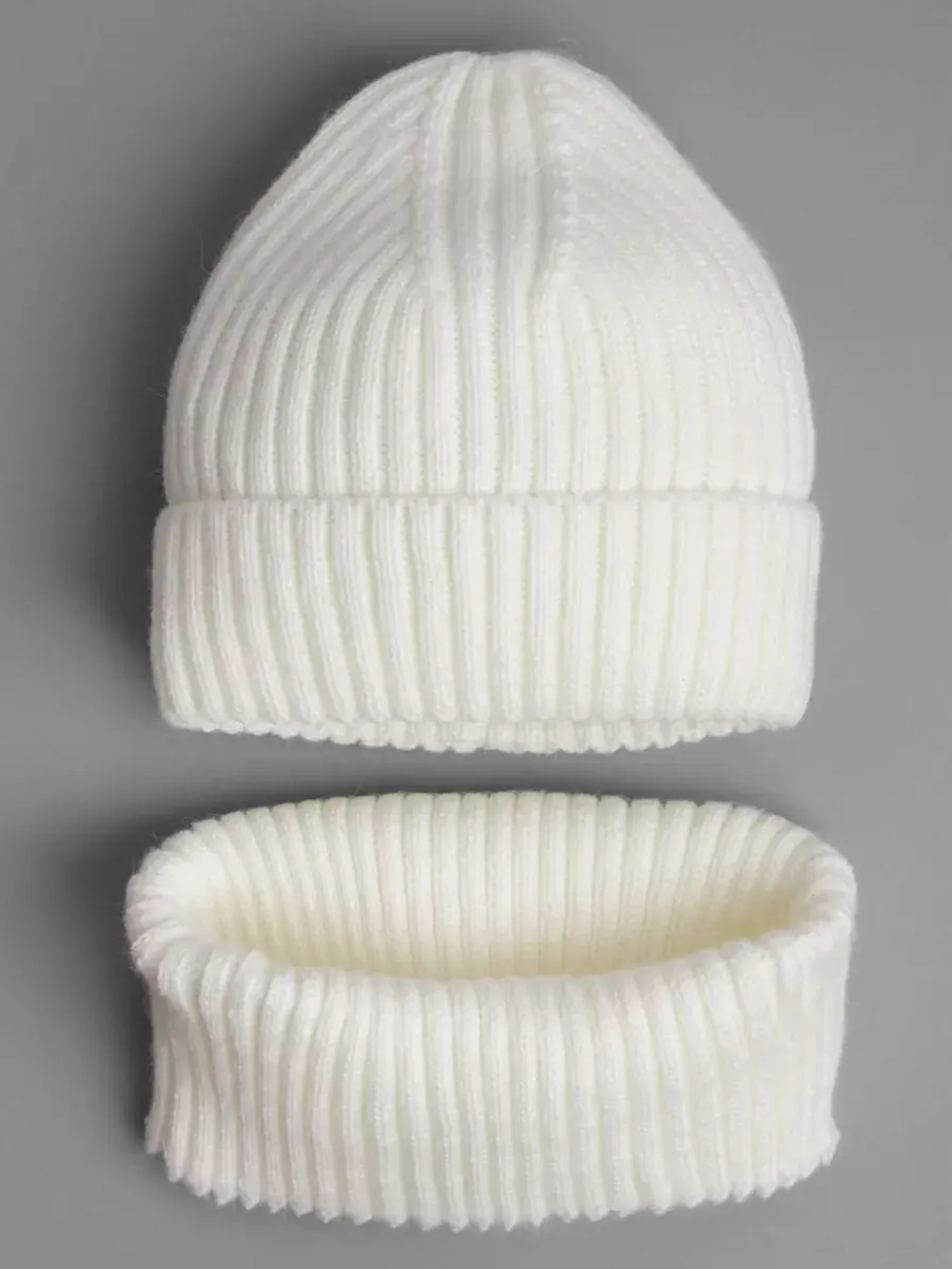 Шапка детская и снуд осень