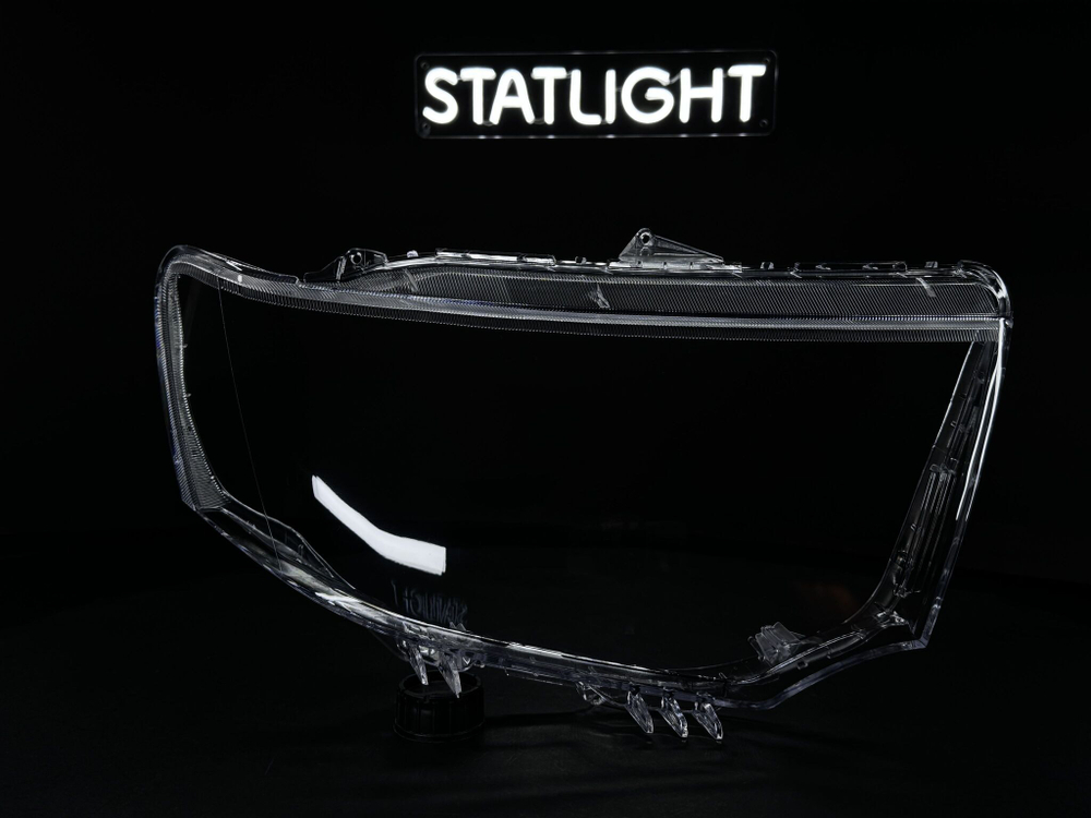 Правое стекло фары Mitsubishi Pajero Sport 2008-2016