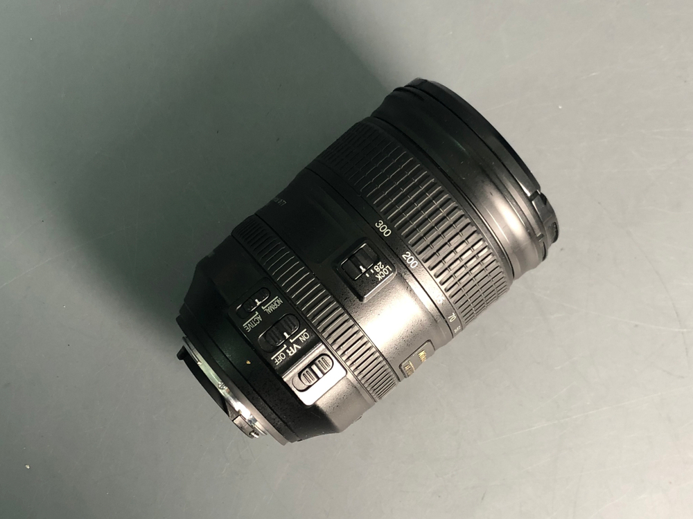 Nikon 28-300mm 3.5-5.6G ED VR AF-S Nikkor