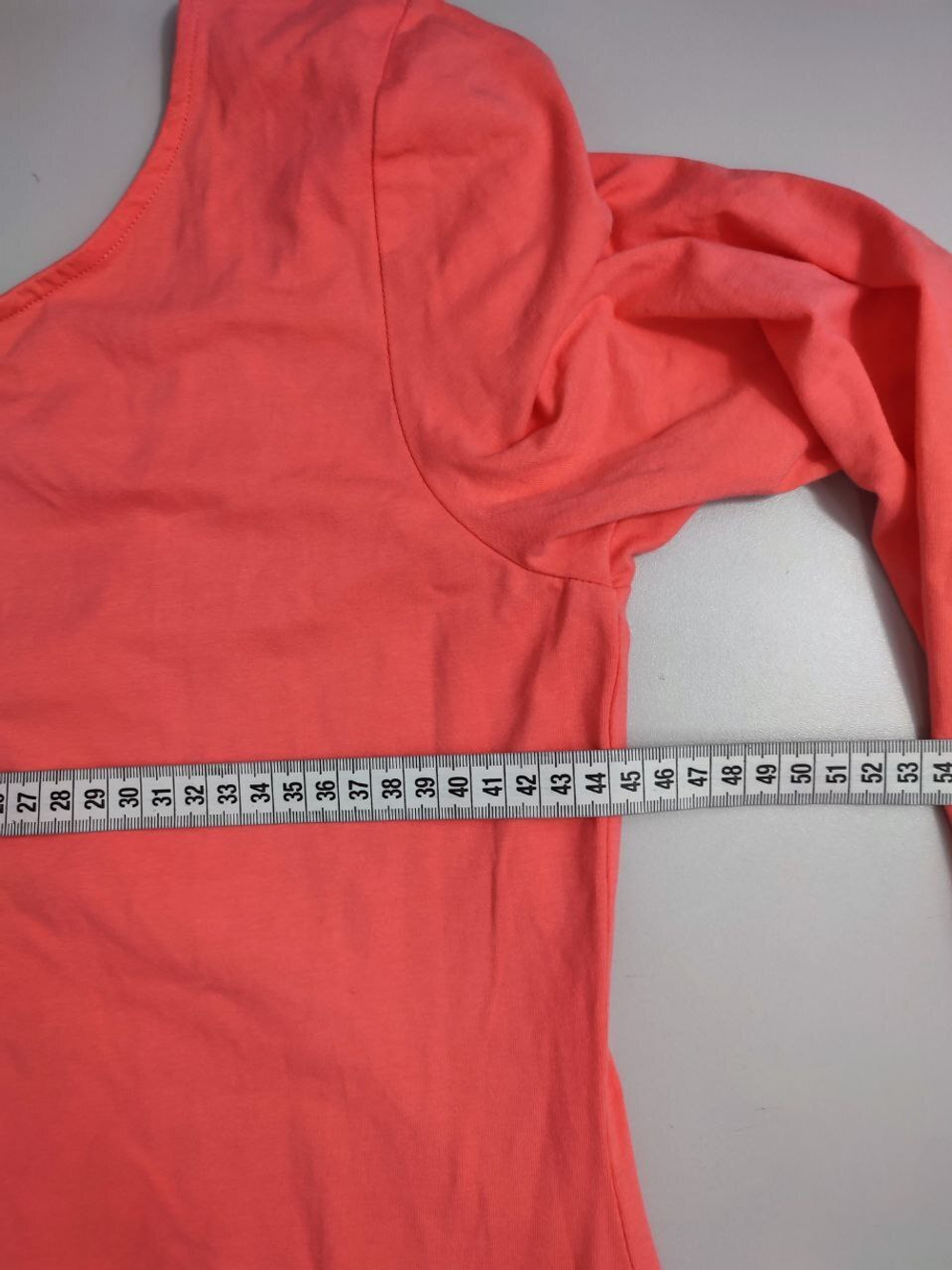 Платье H&M нежного цвета 48 размер