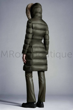 Женское длинное пуховое пальто Moncler Boedic с меховой отделкой