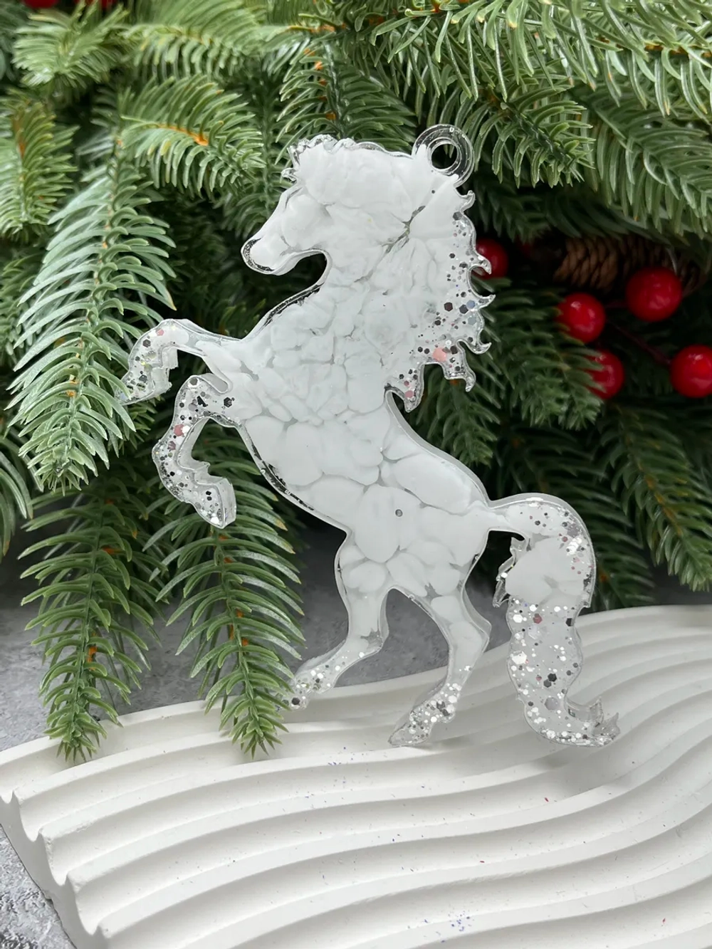 Новогодняя елочная игрушка Лошадь На Дыбах