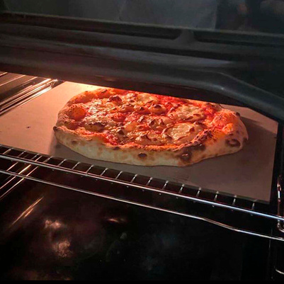 Камни и листы для выпечки пиццы