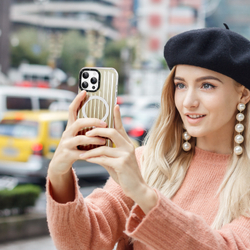 Усиленный прозрачный чехол (Gradient Desert Gold) с поддержкой MagSafe от Dux Ducis для iPhone 16 Pro Max, серия Zest Series Case