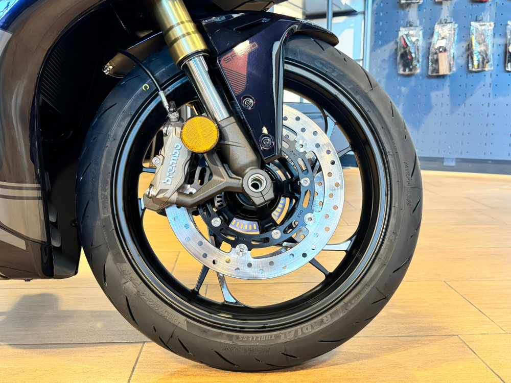VOGE RR 660S