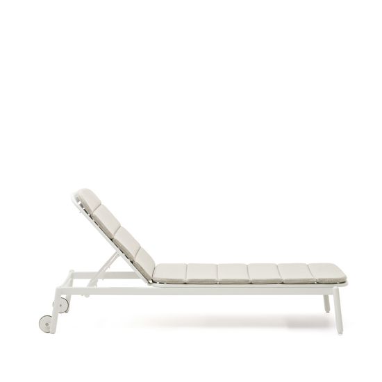 Алюминиевый шезлонг Marcona окрашенный в белый цвет Испания La Forma