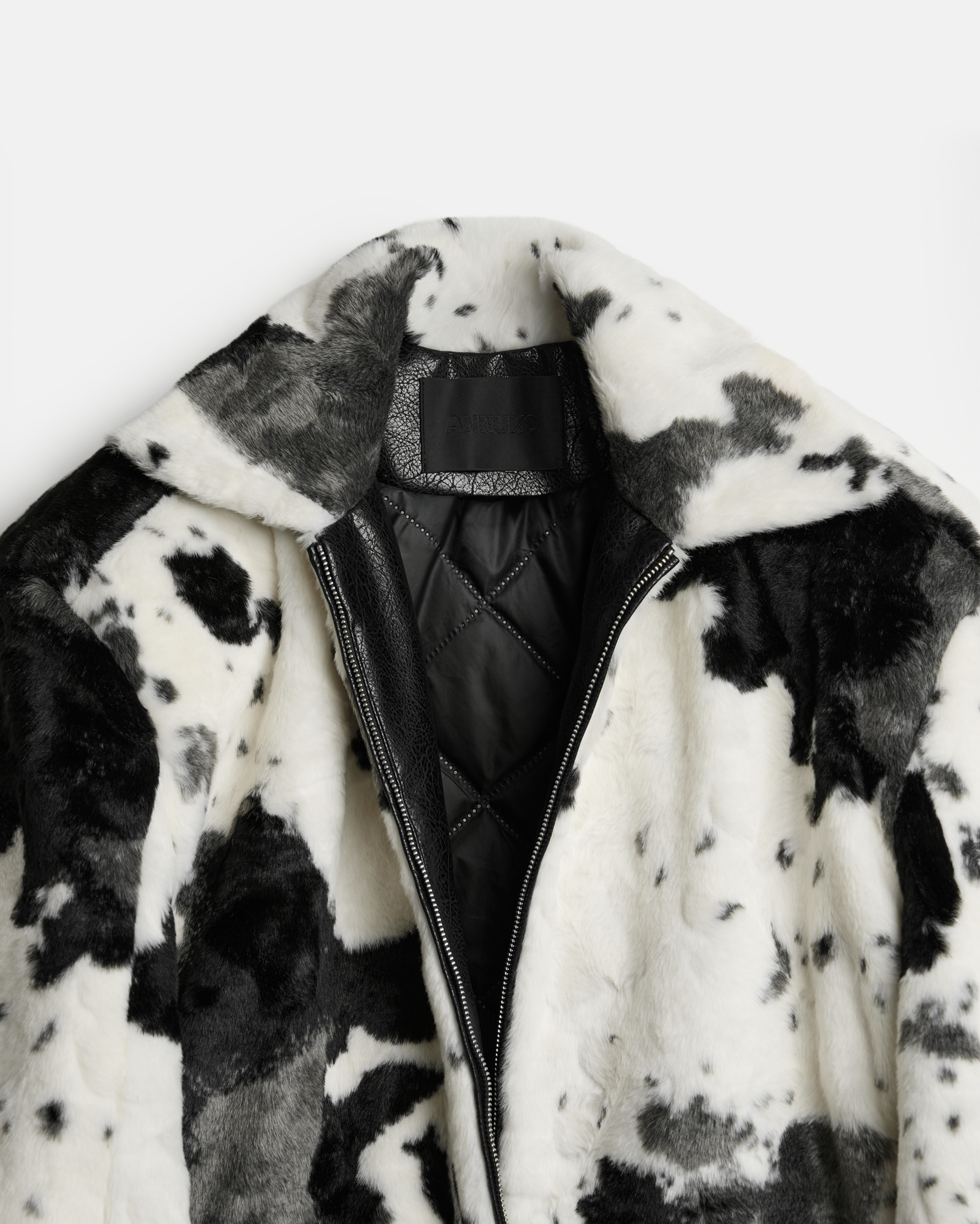 БОМБЕР D-СИЛУЭТА