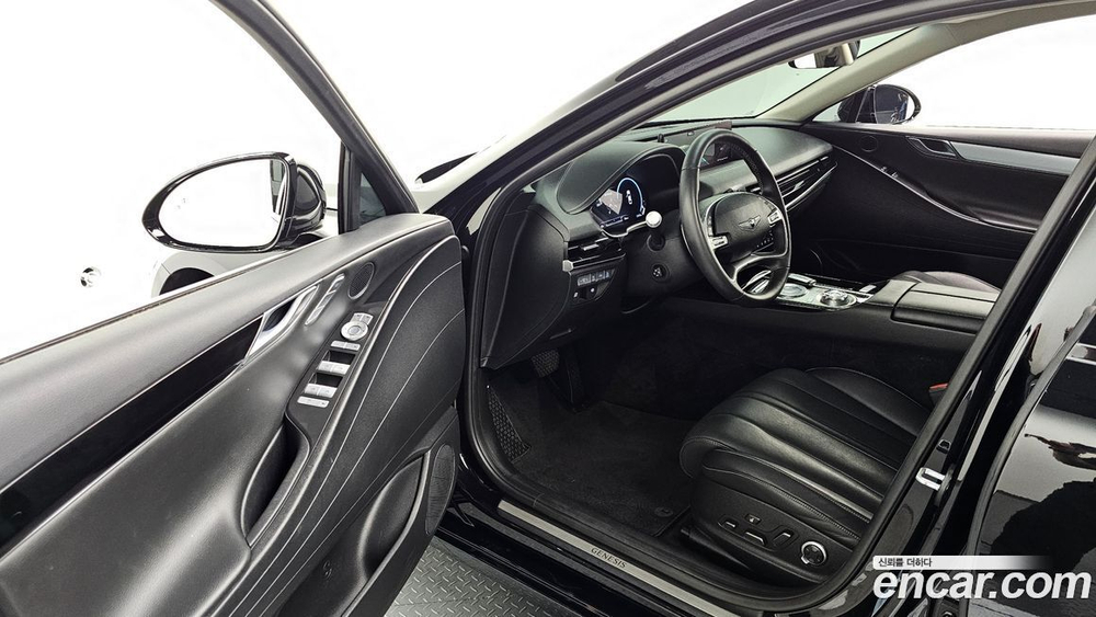 Genesis G80 (RG3) Бензин 2.5 Turbo 2WD (06.2021)
