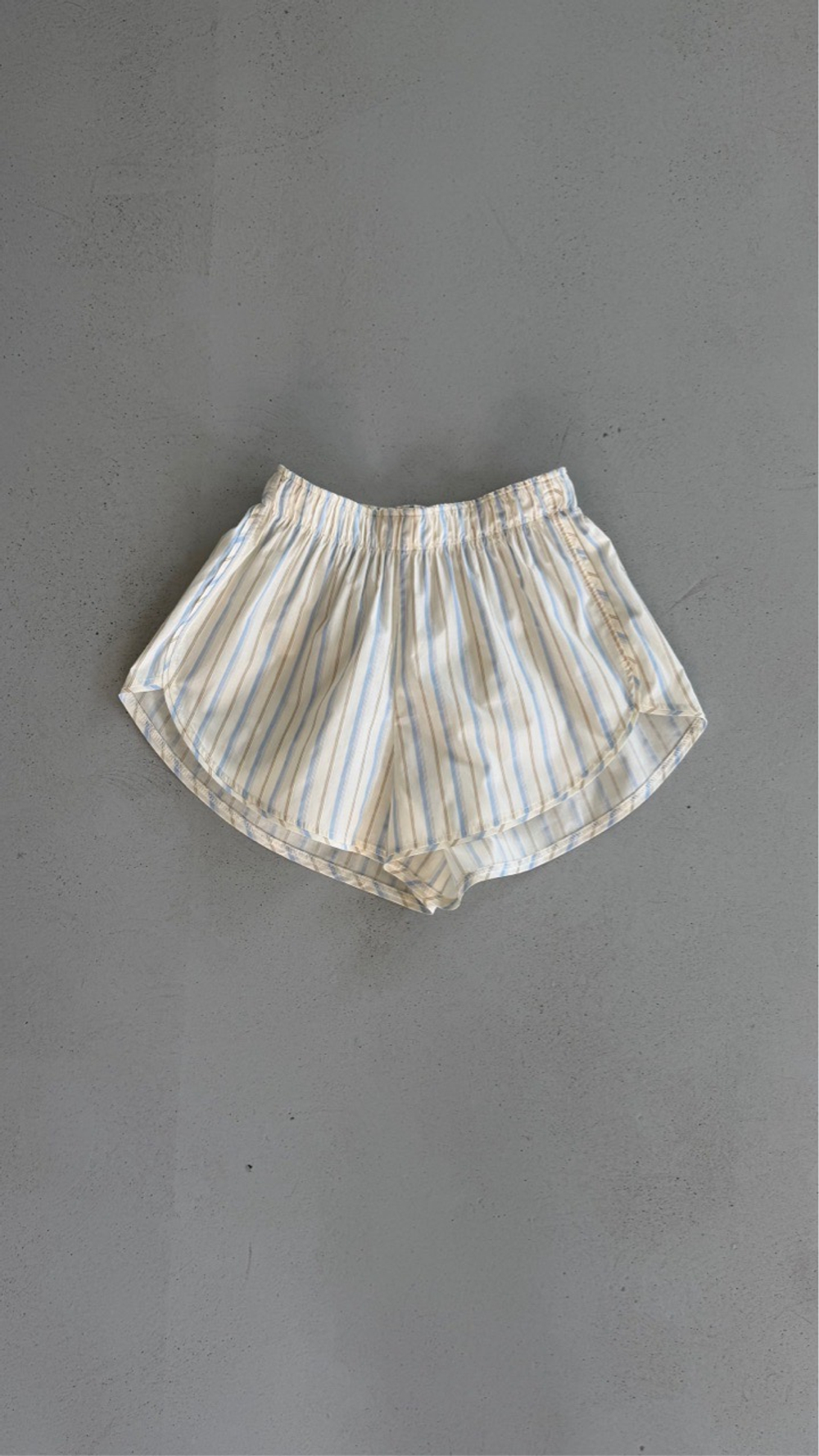 MILK COTTON SHORTS