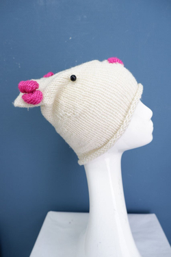 Шапка вязаная с мордочкой