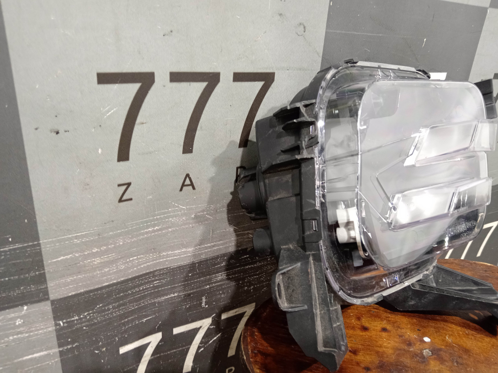 ПТФ передняя правая Kia Sportage 5 (NQ5) 21-нв Б/У Оригинал 92202P1000