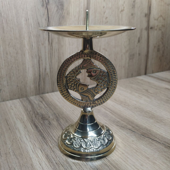Подсвечник с иглой Знак Зодиака в круге Рыбы латунь (полиш) 8,3x8,3x12,8 см