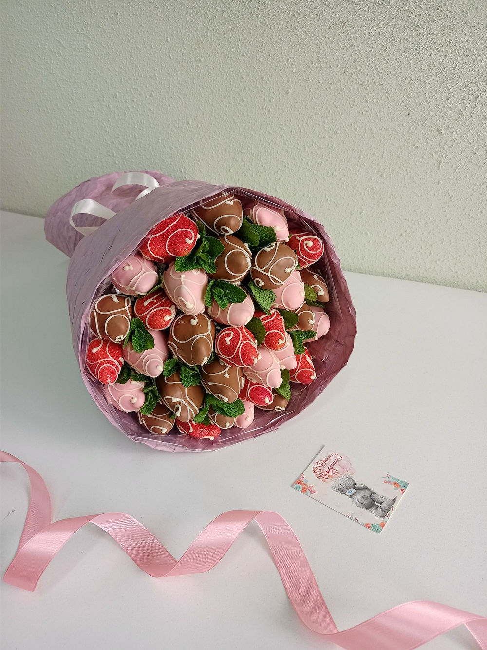 Клубничный букет "Ажур.Микс"