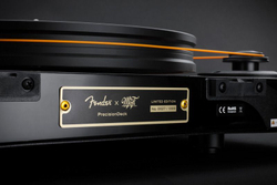 Виниловый проигрыватель MOFI ELECTRONICS Fender PrecisionDeck с картриджем MasterTracker Black
