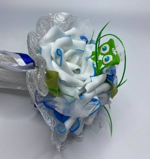 Свадебный букет "Совёнок в розах"