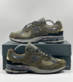 New Balance 2002R