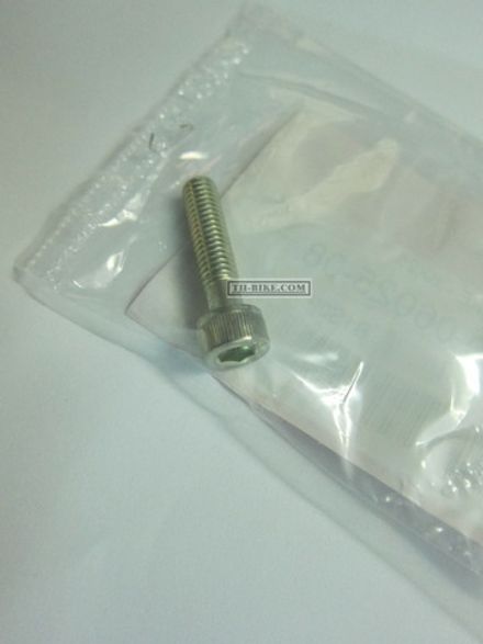 96600-06025-08. BOLT, SOCKET, 6X25