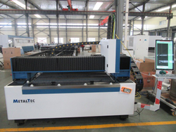 MetalTec 1530 S (1000W) оптоволоконный лазерный станок для резки металла