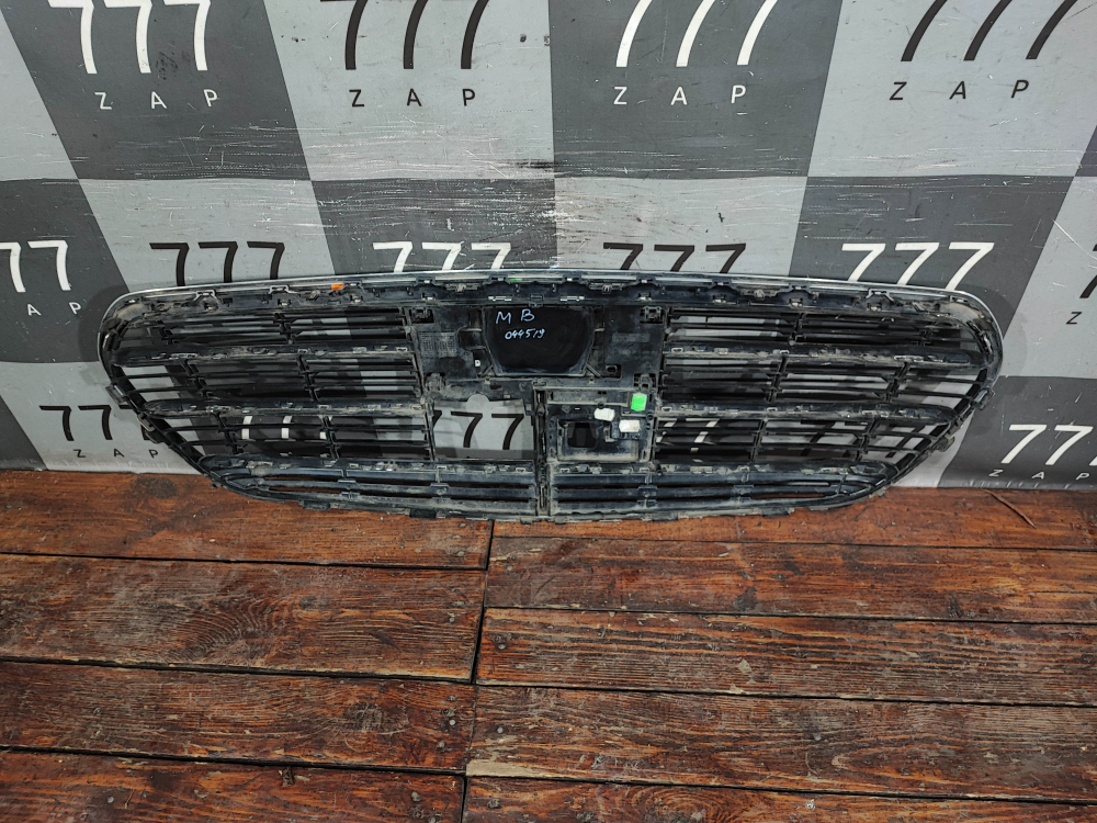 Решетка радиатора Mercedes S-Class (W223) 20-нв Б/У Оригинал A22388041009040
