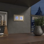 Розетка с подсветкой (слоновая кость глянцевый) W1171403