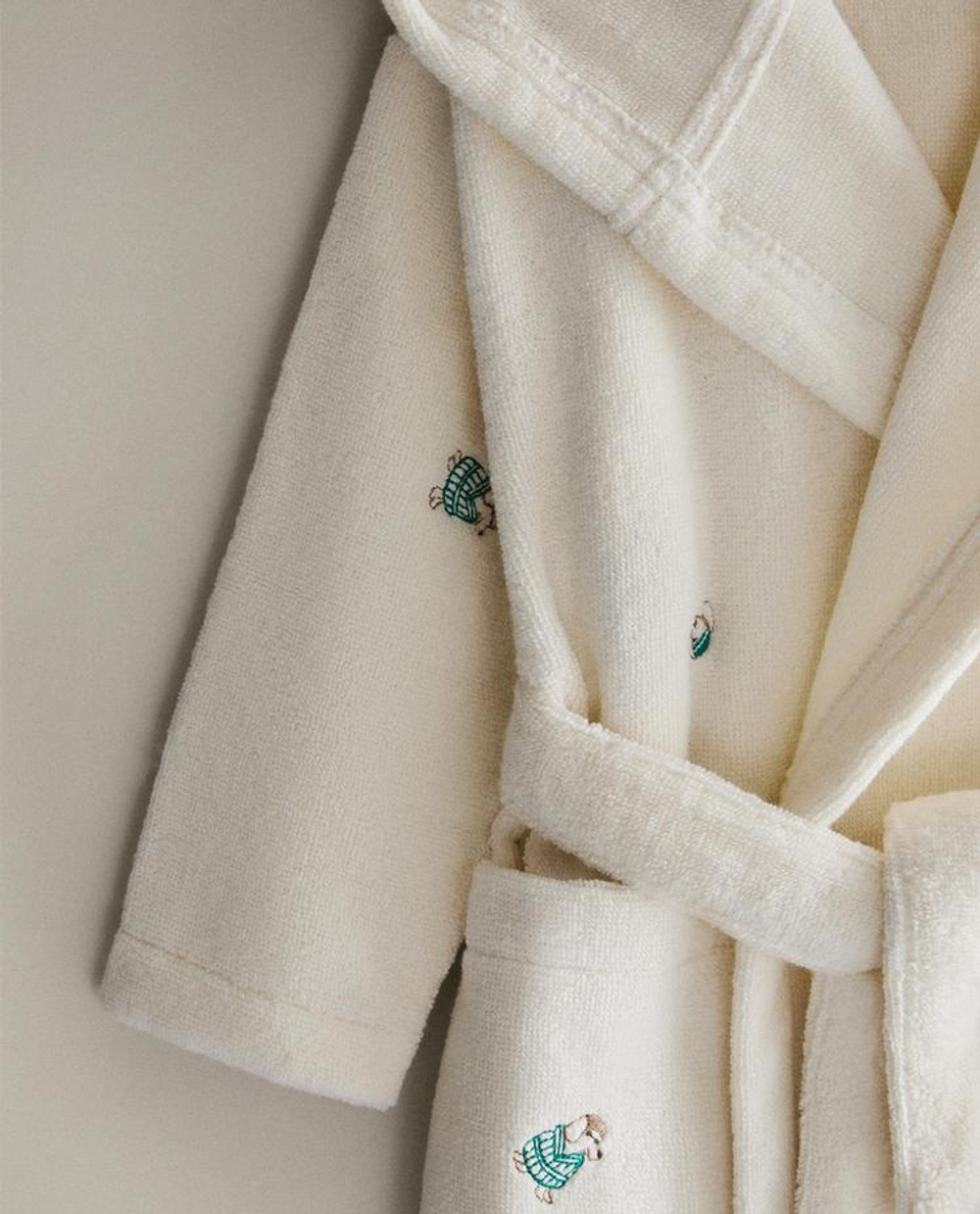 ZARA HOME ДЕТСКИЙ БАННЫЙ ХАЛАТ С СОБАКАМИ, ЭКРЮ