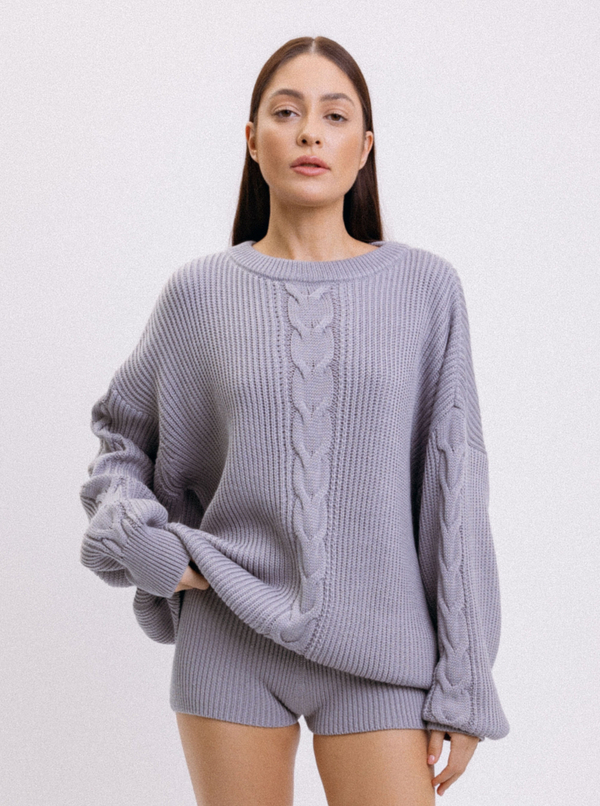 Джемпер с косой