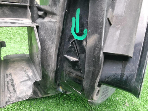 Битая Фара левая Mercedes GLE W166 (2015-2018) LED