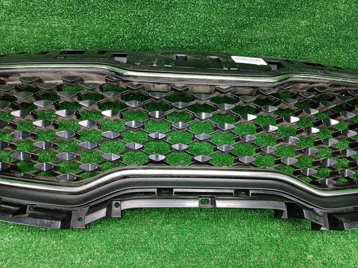 Решетка радиатора Kia Sportage 4 QL (2016-2018)