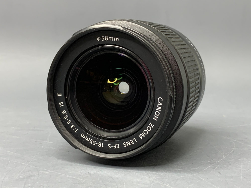 Canon 550D Kit 18-55mm 50000 кадров