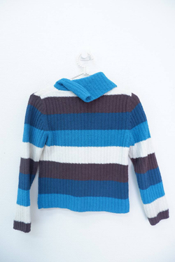 Джемпер C&A практичный на 9/10 лет