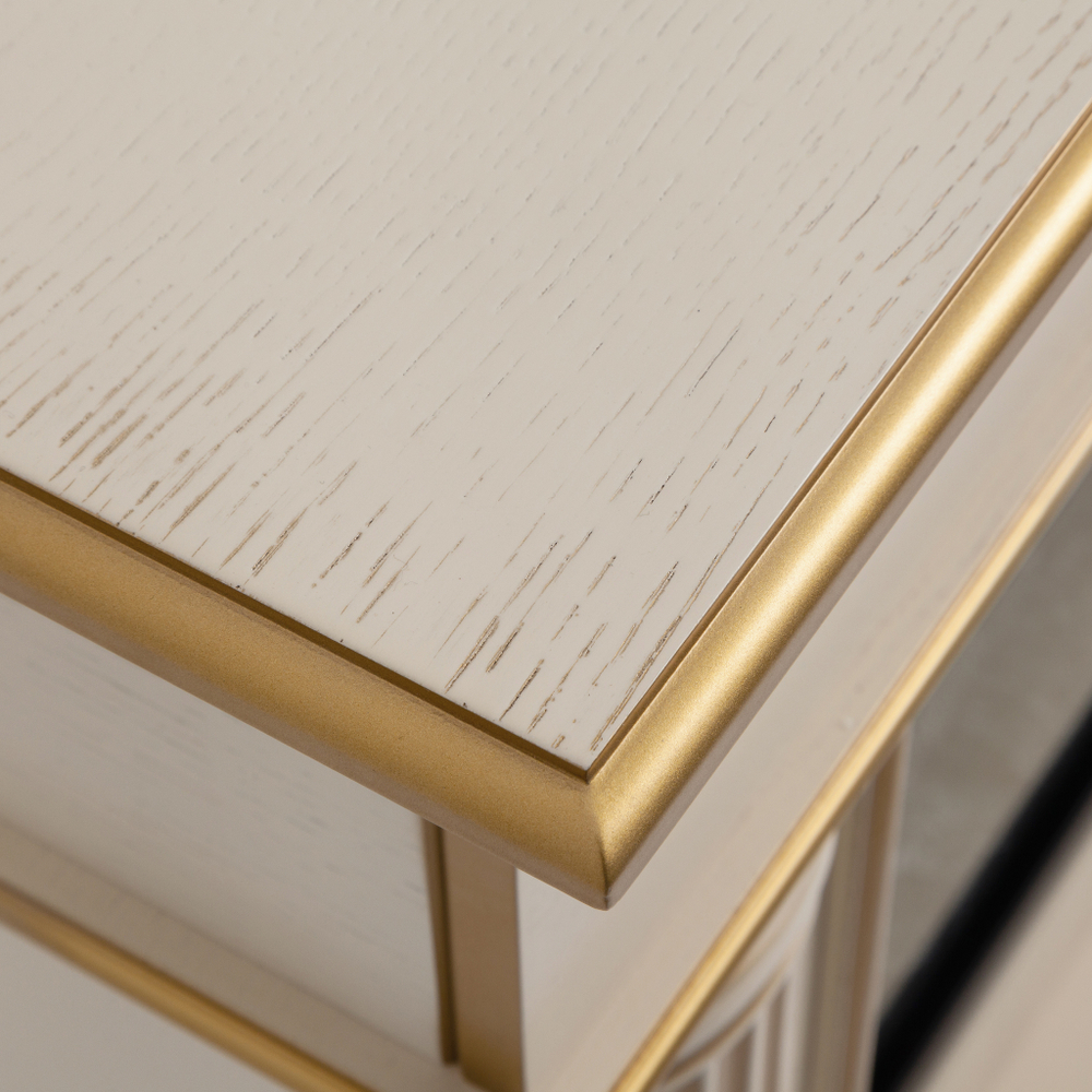 Каминокомплект Real Flame Prince 42 WT с очагом Saphir 42