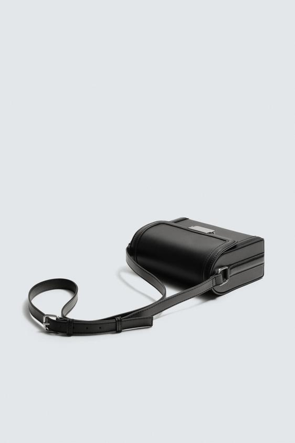 ZARA ЖЕСТКАЯ СУМКА, ЧЕРНЫЙ