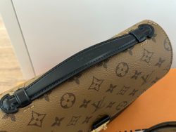 Сумка Louis Vuitton POCHETTE METIS