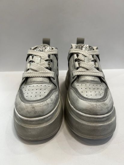 Кроссовки женские