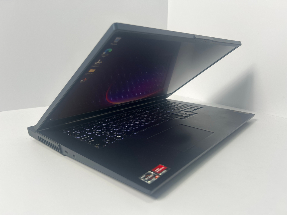 Ноутбук Lenovo Legion 5 17ACH6H (82JY0006RK) 17.3"/AMD Ryzen 5 5600H/RAM 16GB/SSD 512GB/nVidia GeForce RTX 3060 6GB/IPS 144Hz/1920*1080/DOS/Подсветка кл-ры: LED/черный. Состояние: Уценка/потертости и царапины на топе