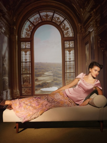 Комплект корсет с вышивкой и юбка из кружева