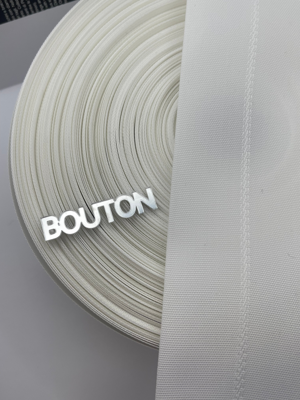 Корсажная лента молочная