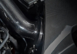Система холодного впуска ECS Tuning Kohlefaser Luft-Technik VW Golf R MK8
