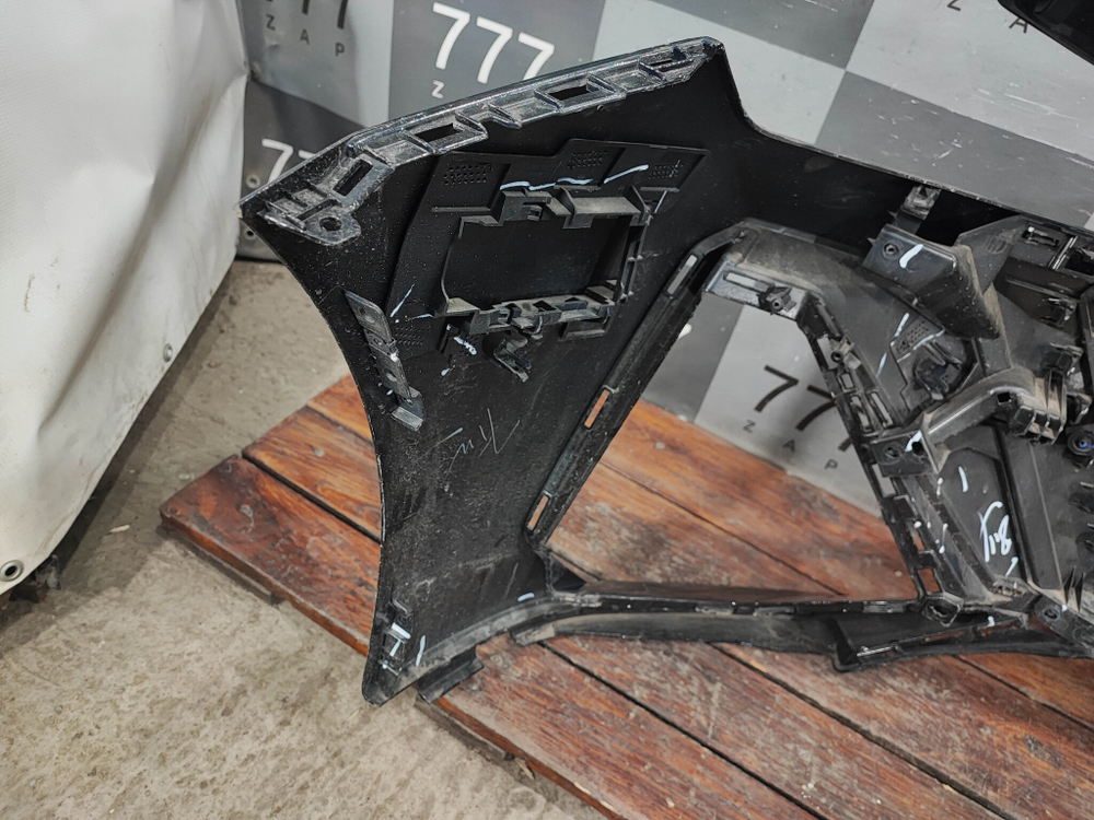 Бампер передний Changan UNI-V 22-нв Б/У Оригинал C281F2713011502AA