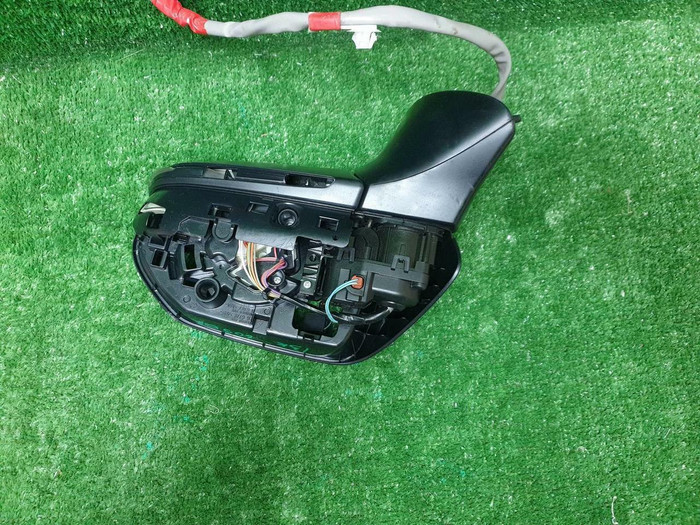 Зеркало левое Toyota Camry xv70 (2017-н.в.) 13к.