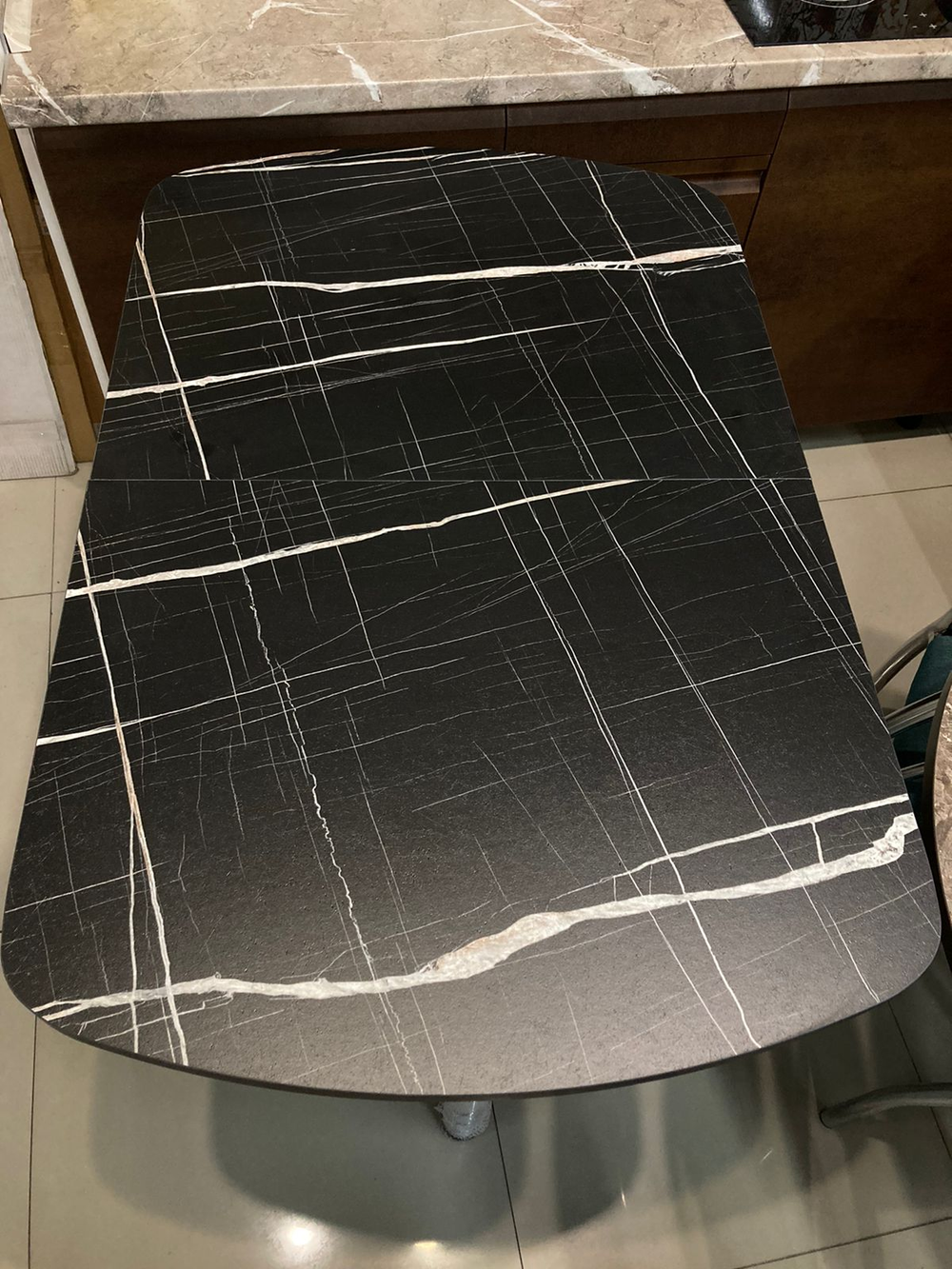 Стол разд Пристенный пластик подстолье хром Ст-ца черный тунис